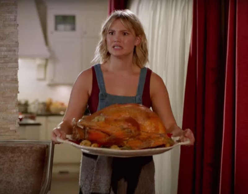 Assistir filmes de ação de graças entre cozinhar e festejar Olivia Holt