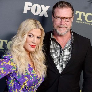 Tori Spelling Explains Dean McDermotts Absence From Holiday Card Photo