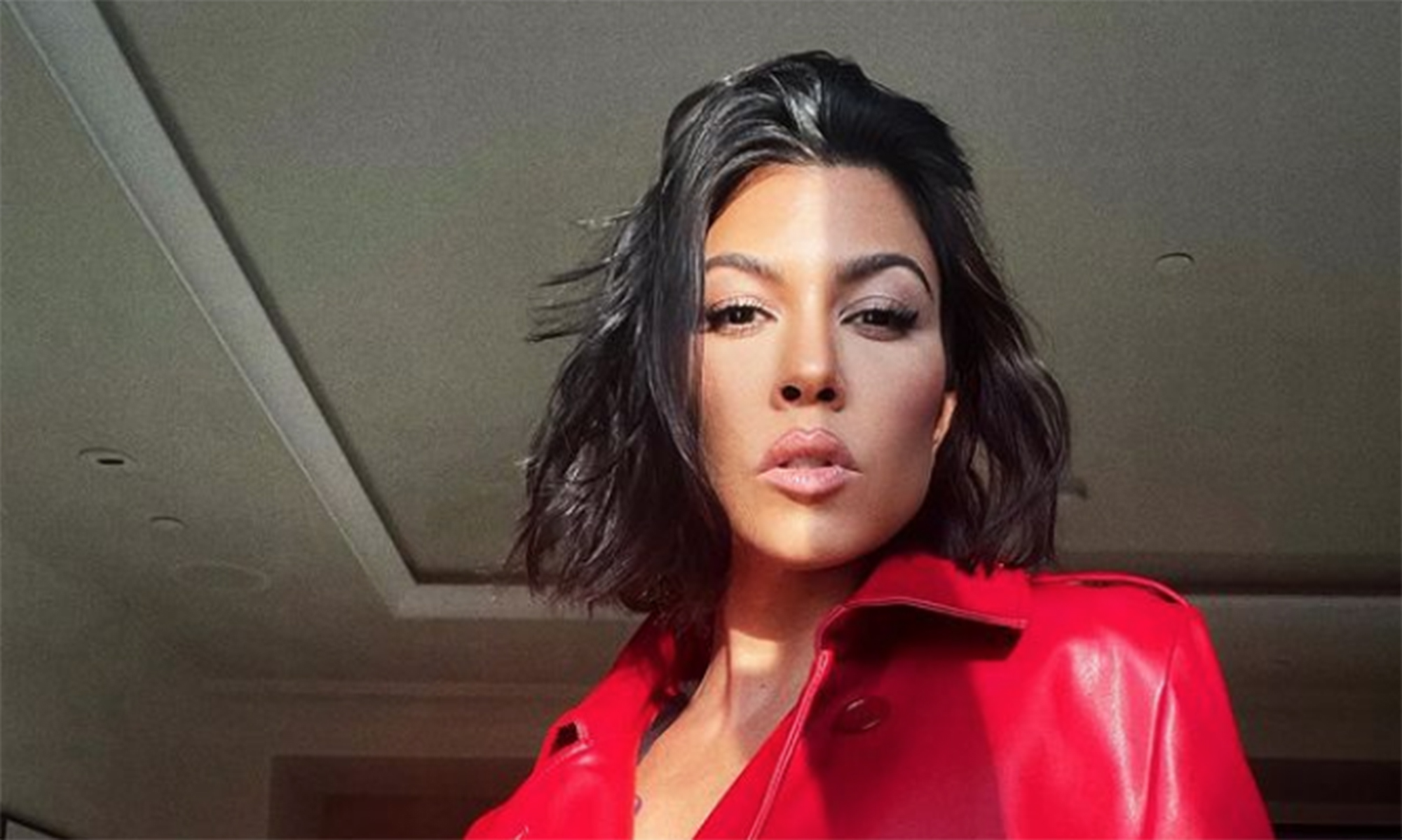 kourtney-kardashian-tatcha-cleansing-oil