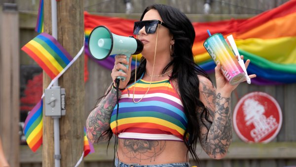 Tampa Baes' Cuppie Bragg Moves Back in Premiere Sneak Peek: 'Ready to Get Back in the Scene'