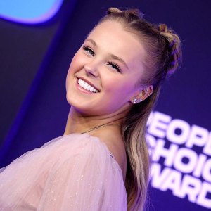2021 Peoples Choice Awards JoJo Siwa