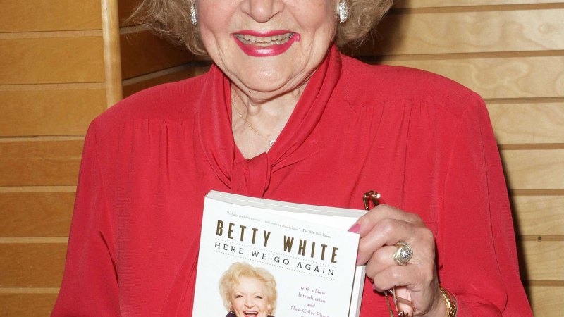 Betty White Best Quotes About Aging Hollywood 0002