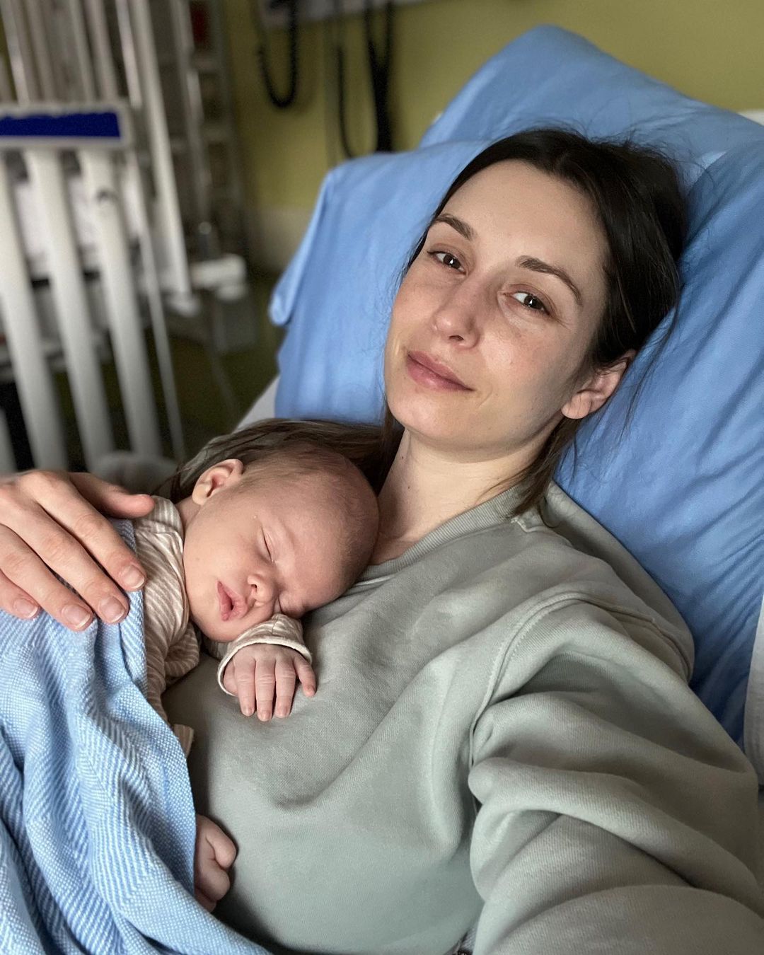 BiP's Kevin Wendt, Astrid Loch's 1-Month-Old Son Is Hospitalized With COVID