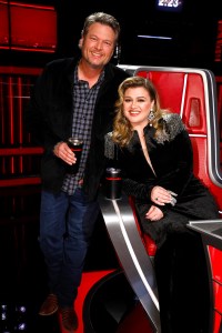Blake Shelton Jokes Kelly Clarkson Is the ‘Second Worst’ Coach in ‘Voice’ History