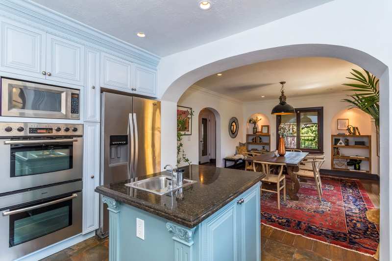 Garrett Hedlund and Emma Roberts Are Selling Their Los Angeles Home 04