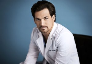 Giacomo Spills 'Grey's' Cast Secrets: Who Forgot Lines, Who He Still Texts
