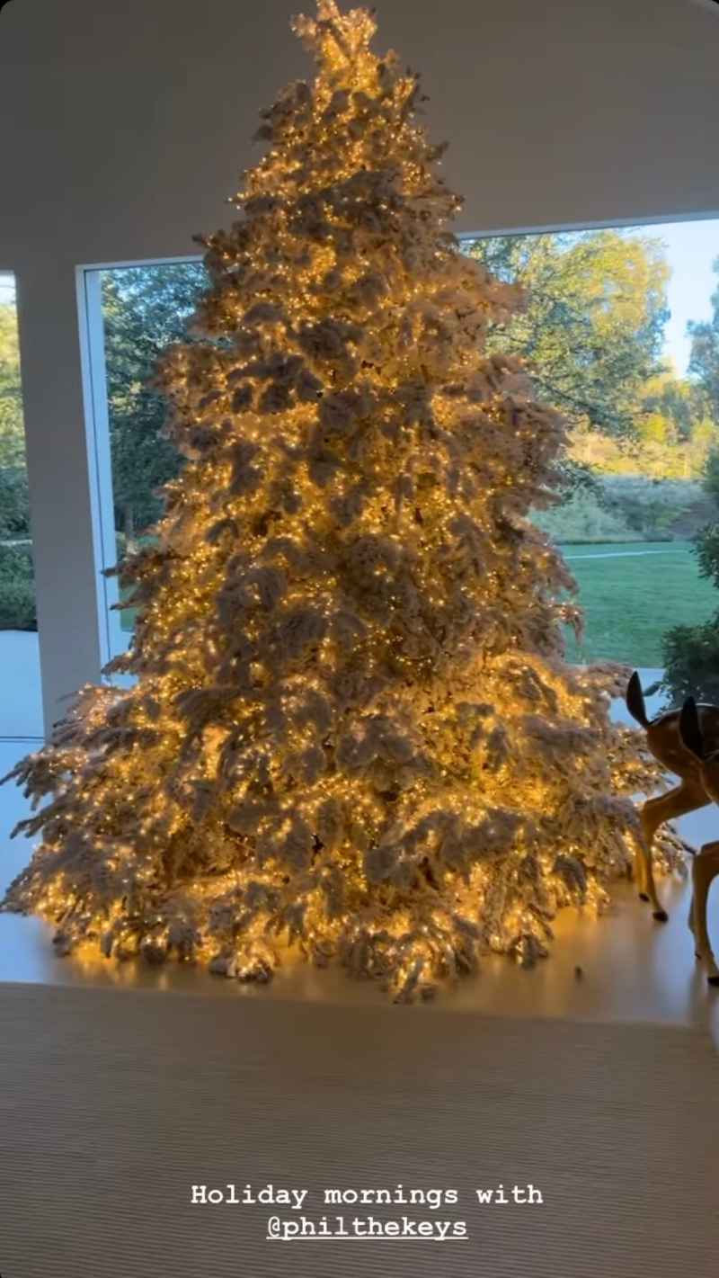 Kim Kardashian's Christmas Tree