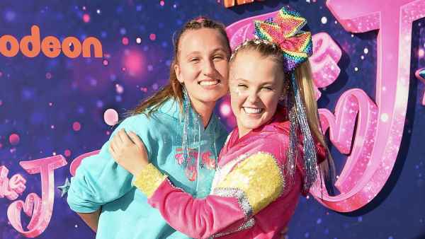 JoJo Siwa Stayed Friends With Ex Kylie Prew
