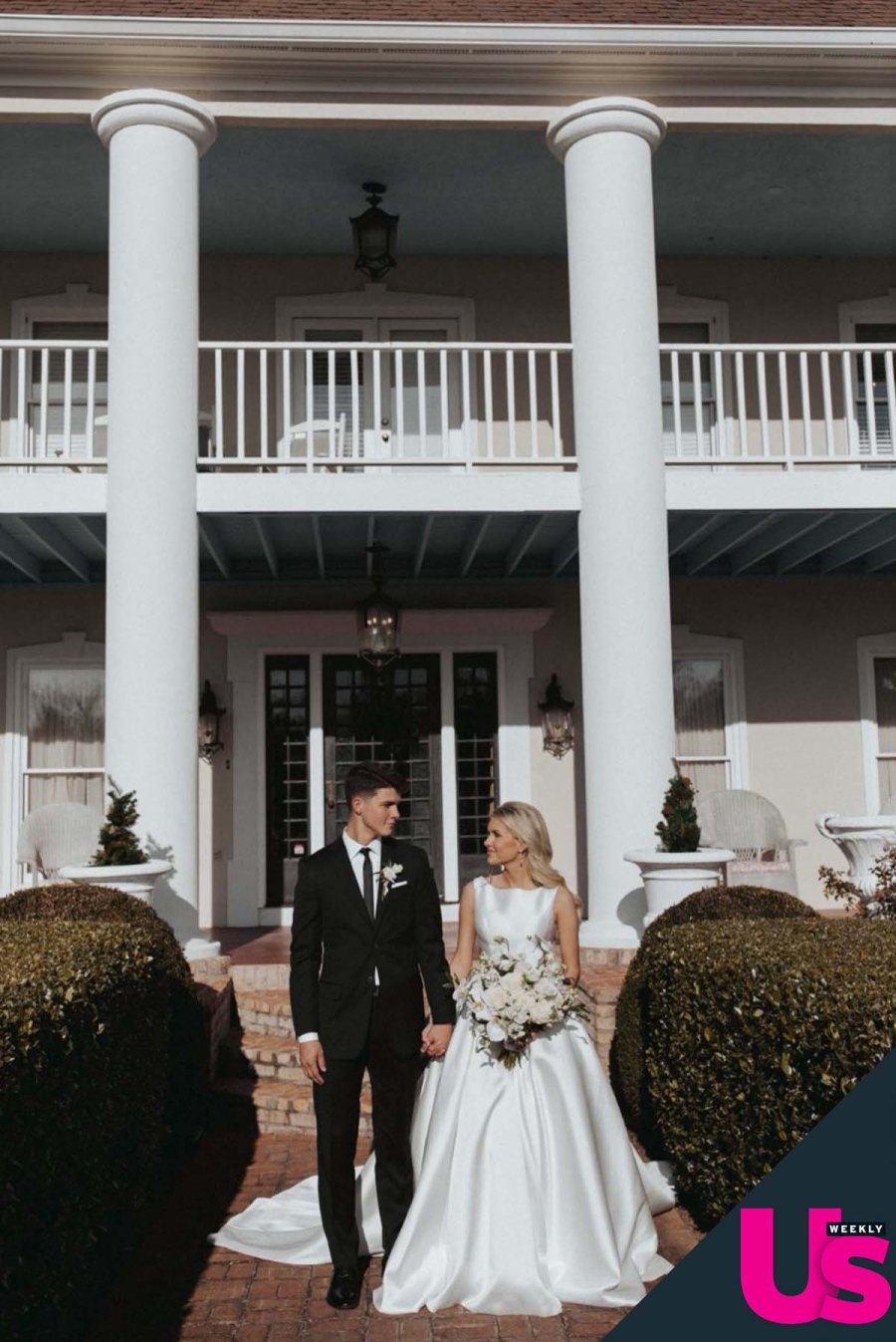 Just Hitched Bringing Up Bates Katie Bates Marries Travis Clark Photos