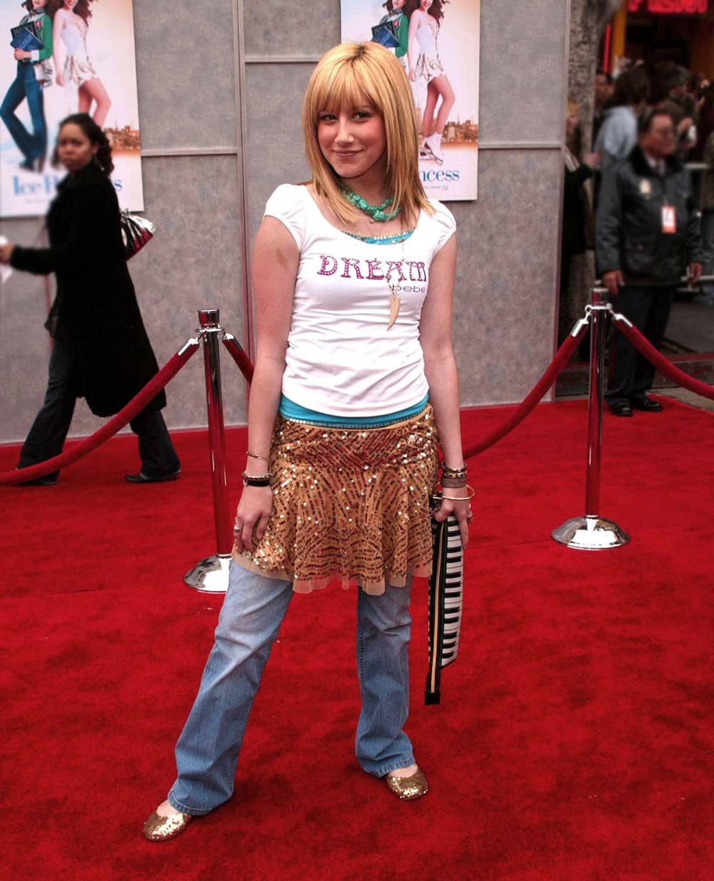 LOL Watch Ashley Tisdale Troll Her Bad Fashion From 2005