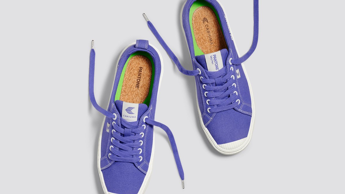Pantone Very Peri/Off-White Canvas OCA Low