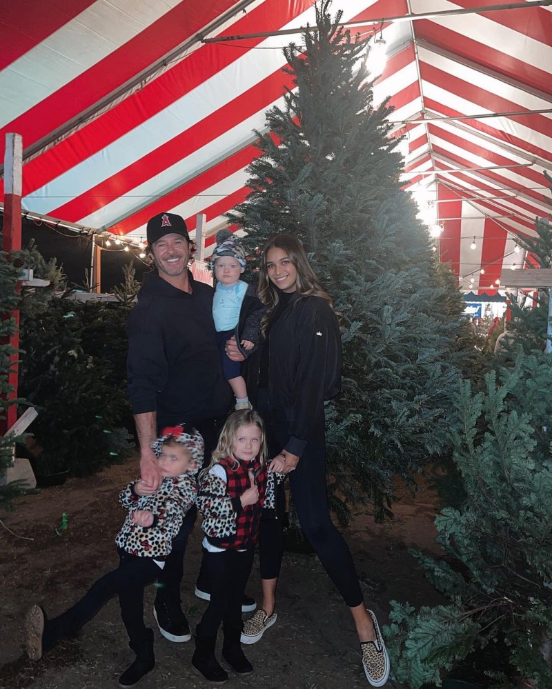 Robin Thicke and More Celeb Families Choosing Christmas Trees