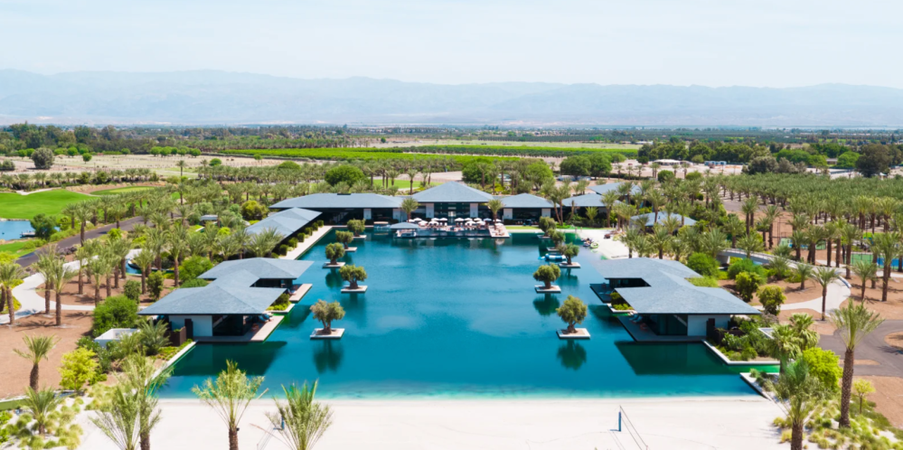 Philanthropist Michael Scott Donates Luxurious Stay at Zenyara Estate for L.A.&rsquo;s Baby2Baby Gala