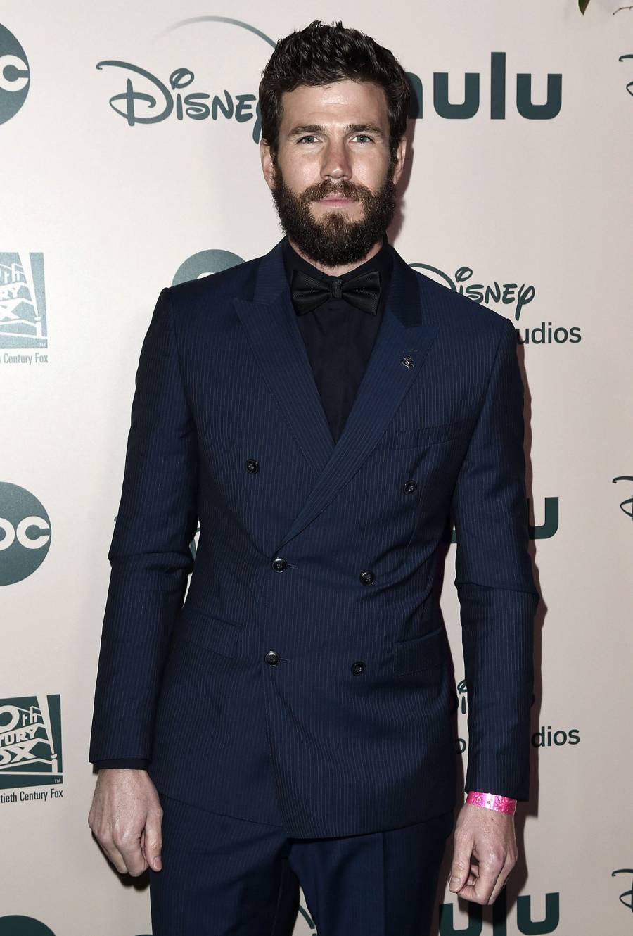 Who Is Austin Stowell 5 Things to Know About Lucy Hales The Hating Game Costar