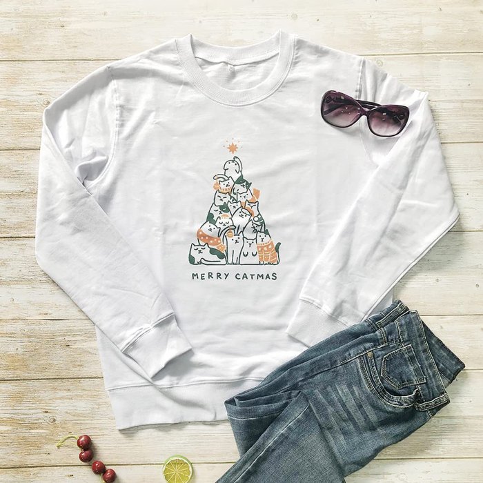 Festive Holiday Sweatshirts for a Cozy, Cheerful Season 7 holiday-sweatshirts-cats