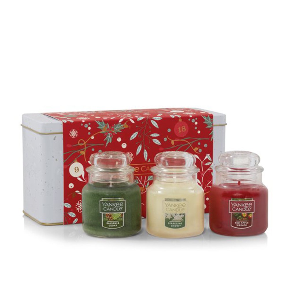 walmart-holiday-gifts-yankee-candle-stocking-stuffer