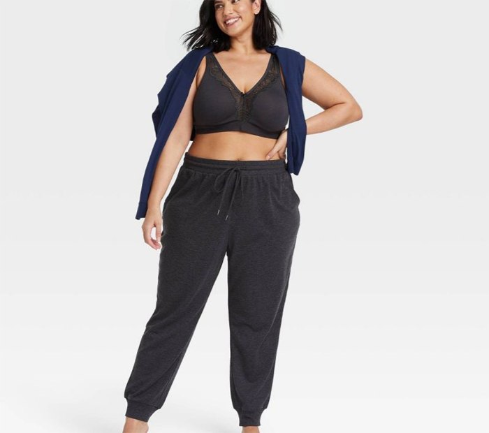 20 Best Sweatpants and Joggers for Women 11 womens-sweatpants-joggers-plus-size