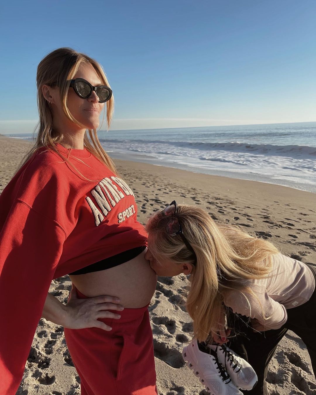 2022 Baby Bump Hall of Fame! Lauren Scruggs, More Stars’ Pregnancy Progress