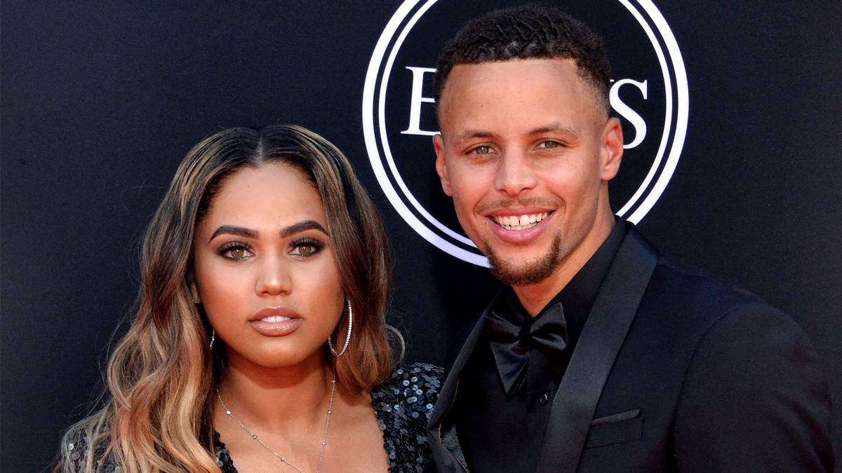 Steph Curry Wears Clever Shirt to Defend Wife Ayesha Curry After