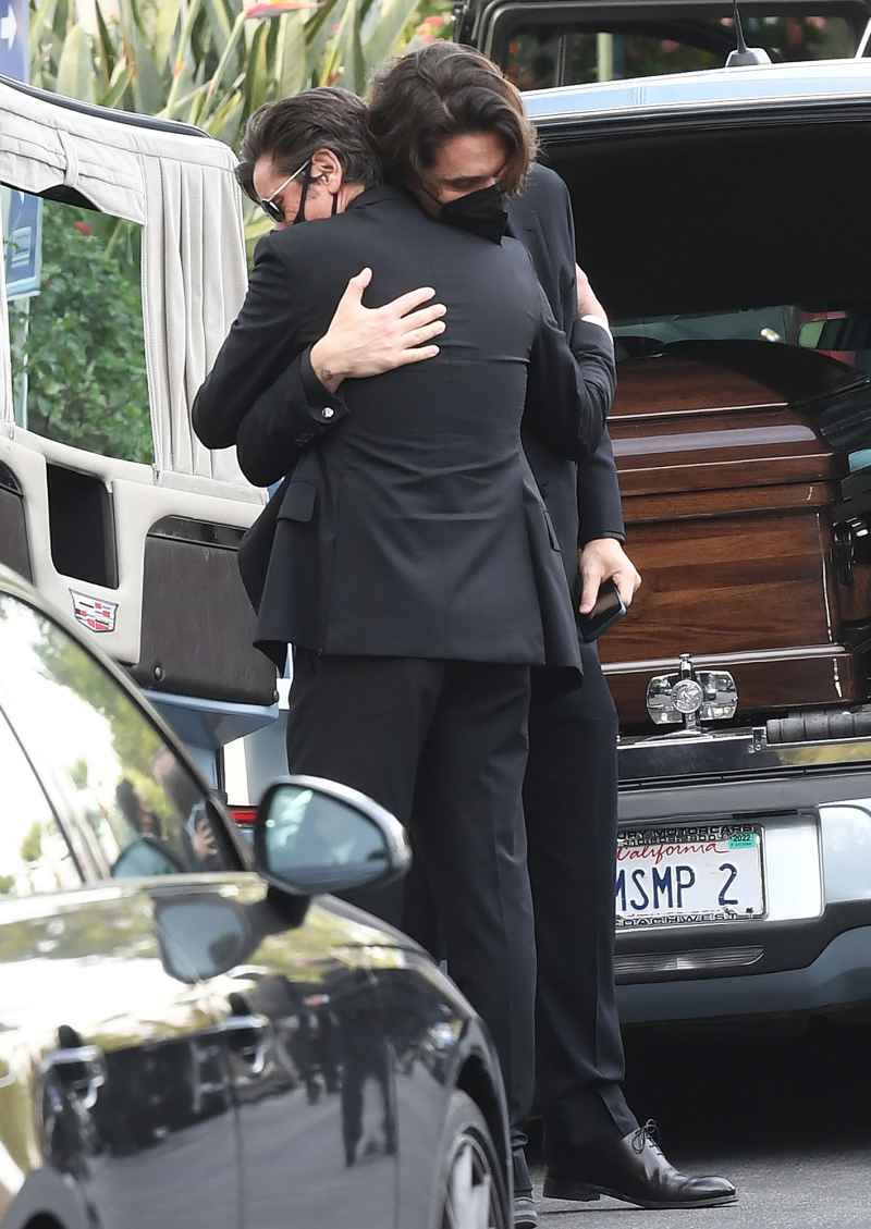Bob Saget's Funeral Attended by 'Full House' Cast: Olsen Twins and More: 'It Was a Perfect Goodbye'
