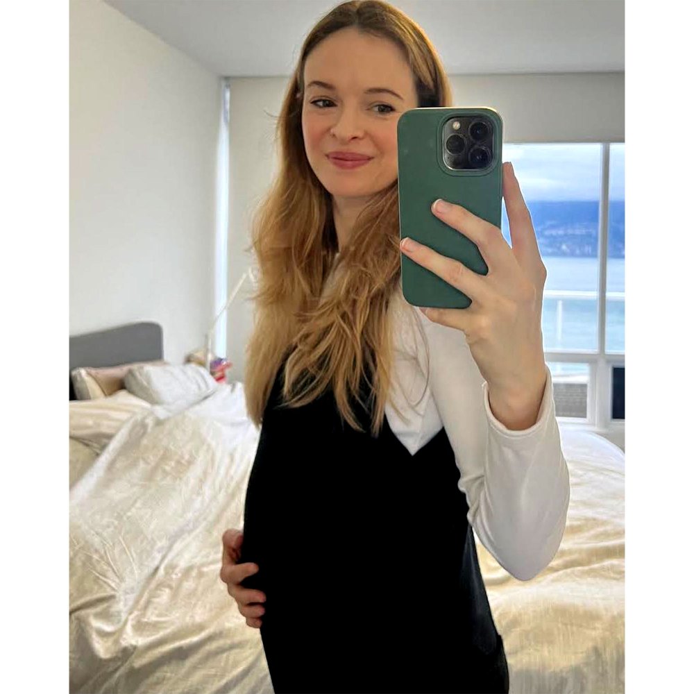 Danielle Panabaker Is Pregnant, Expecting 2nd Baby With Husband Hayes Robbin