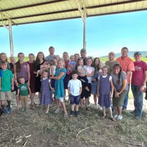 Duggar Family Throws Annual New Years Party After Joshs Conviction