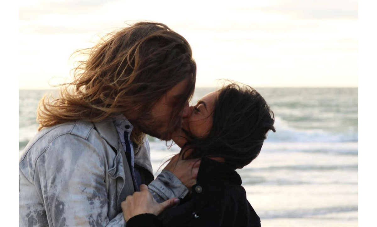 Floribama Shore Gus Smyrnios Is Engaged to True Love Samantha Carucci 04 Kiss Beach