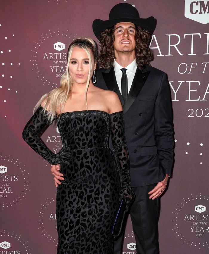 Gabby Barrett and Cade Foehner Defend Their Decision to Hide Daughter Baylah’s Face