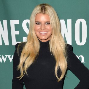 Jessica Simpson Reflects on Bronchitis Hospitalization Amid 3rd Pregnancy