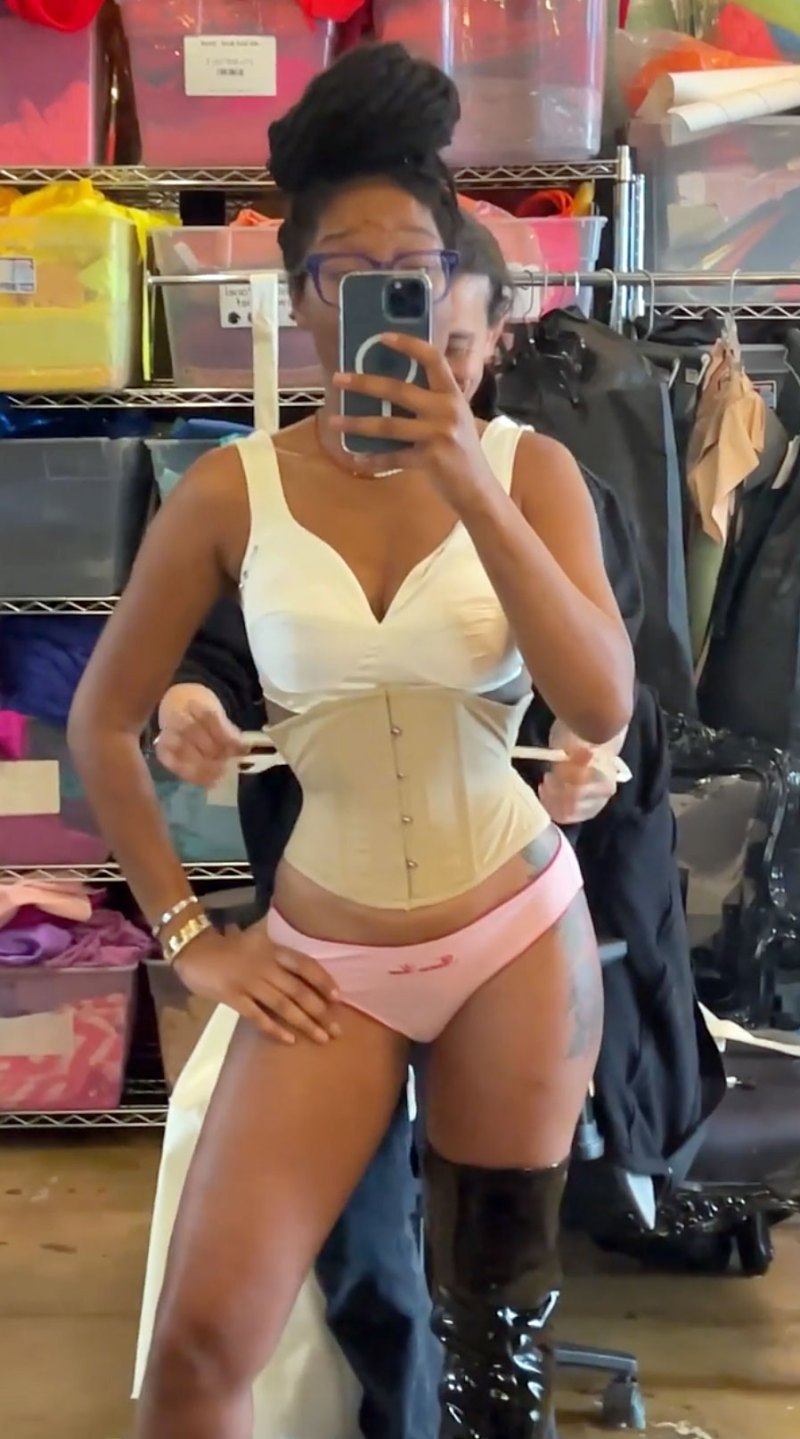 Keke Palmer Celebs in Undies Stars Who Flaunt What Their Mamas Gave Them in Lingerie