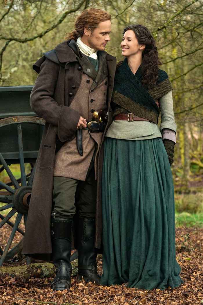 Outlander Caitriona Balfe Addresses Downside of Fans Romantically Linking Her With Sam Heughan 3