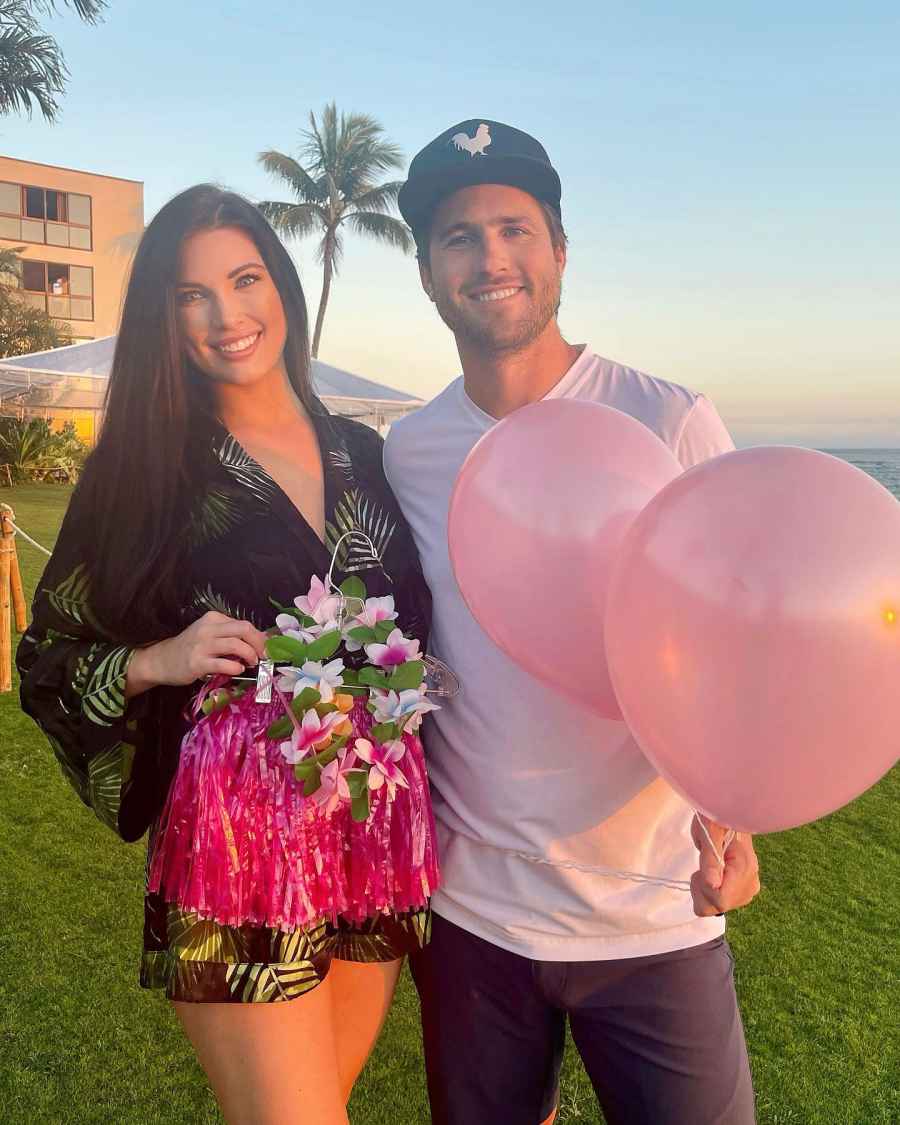 Pregnant Celebrities Share Creative Sex Reveals 2022 Party Pics JJ Lane Kayla Hughes