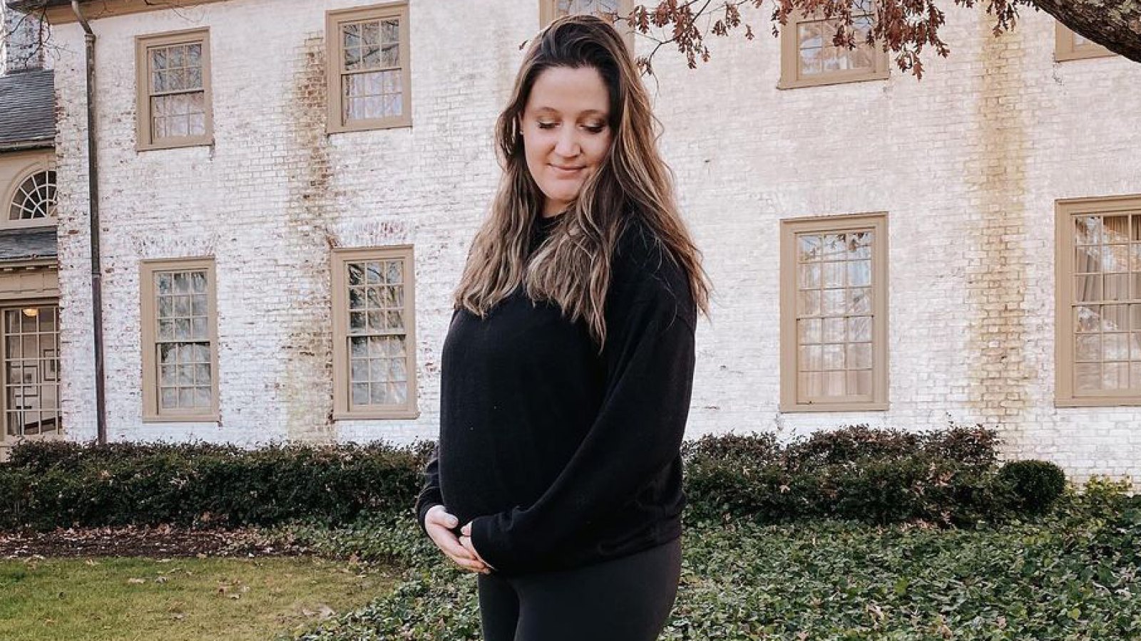 Pregnant Tori Roloff Is ‘Trying to Love’ Her Body Ahead of 3rd Baby: It’s a ‘Struggle’