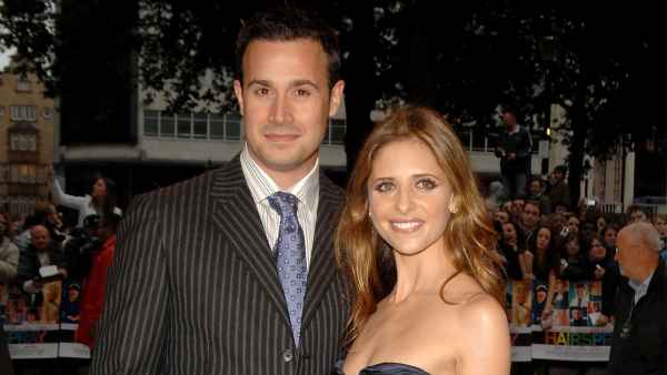 Sarah Michelle Gellar and Freddie Prinze Jr. Share ‘Vacation Photo Dump’ With 2 Kids: Photos