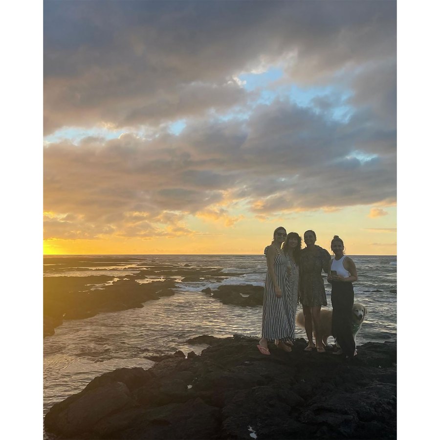 Sarah Michelle Gellar and Freddie Prinze Jr. Share ‘Vacation Photo Dump’ With 2 Kids: Photos