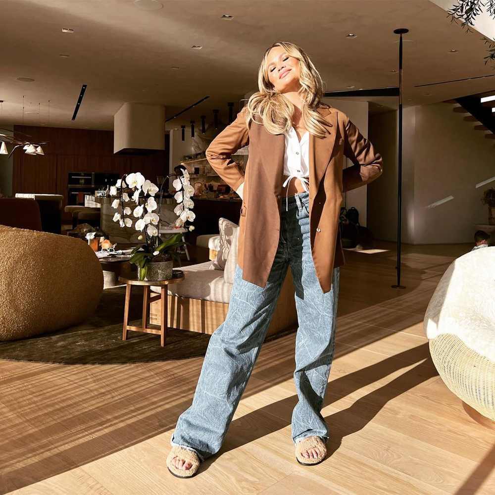 The Hysterical Reason Chrissy Teigen Is Getting &lsquo;Revenge&rsquo; on John Legend