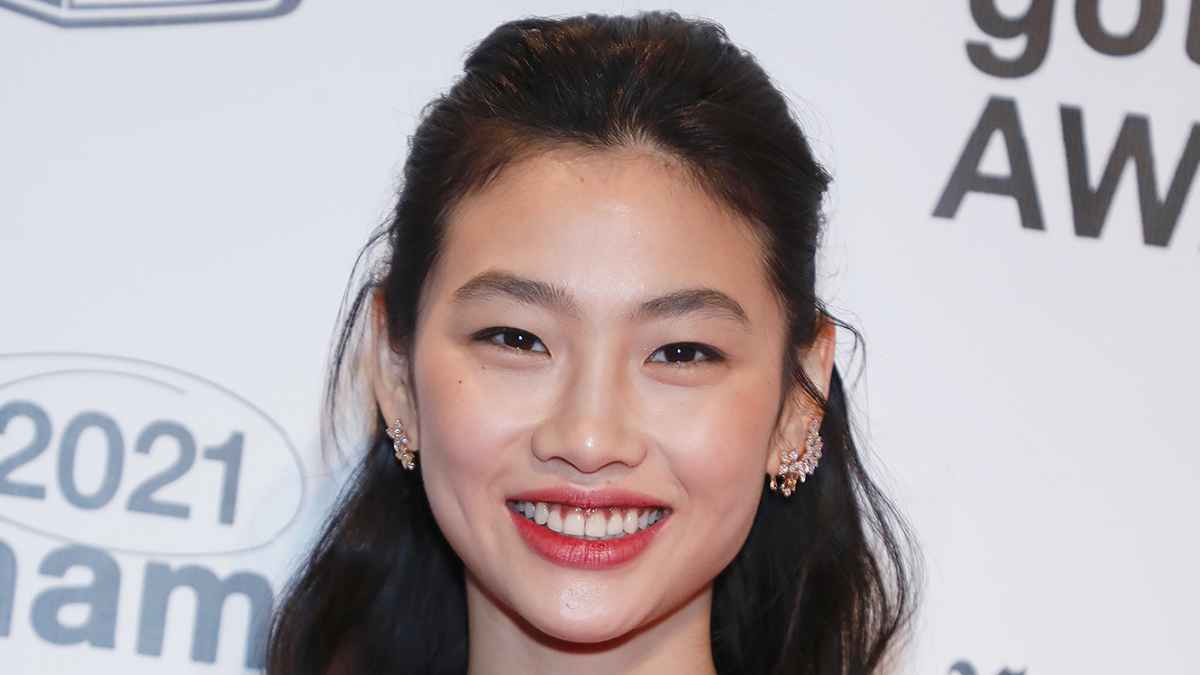 HoYeon Jung's Skincare Routine Includes This Age Defying Luxury