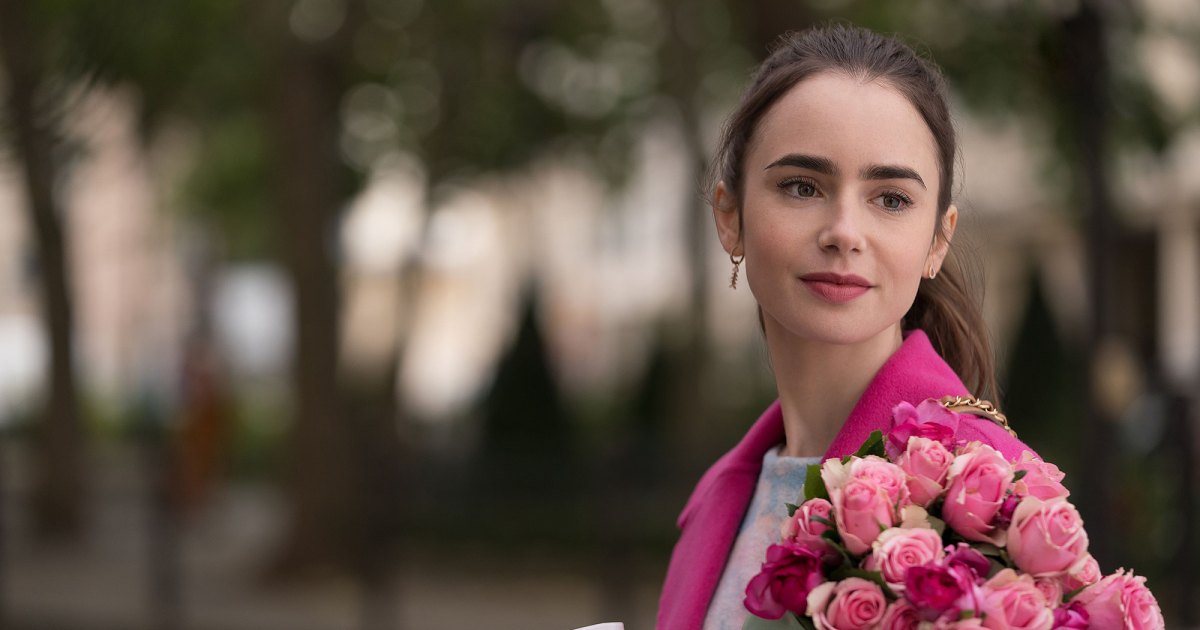 Lily Collins’ Makeup Artist Owns This Anti-Aging Eyeshadow in Every Shade