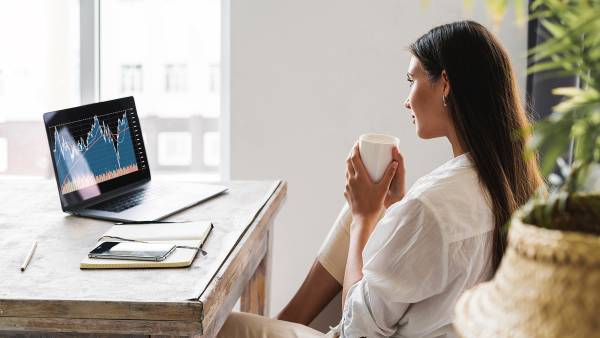 the-motley-fool-stock-advisor-market-woman