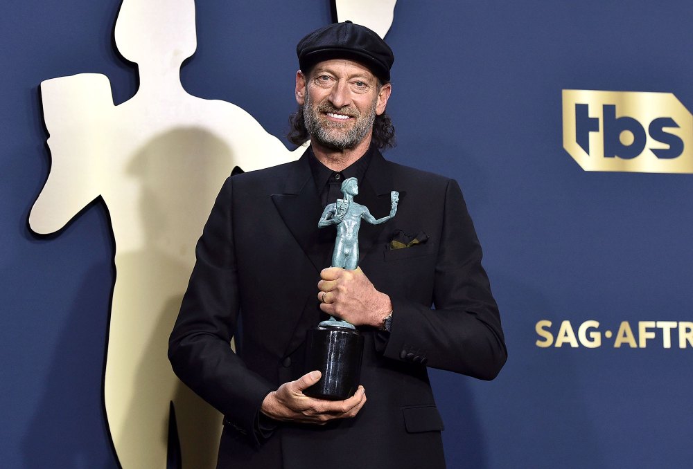 CODA's Troy Kotsur Makes History and More Must-See Moments from SAG Awards 2022