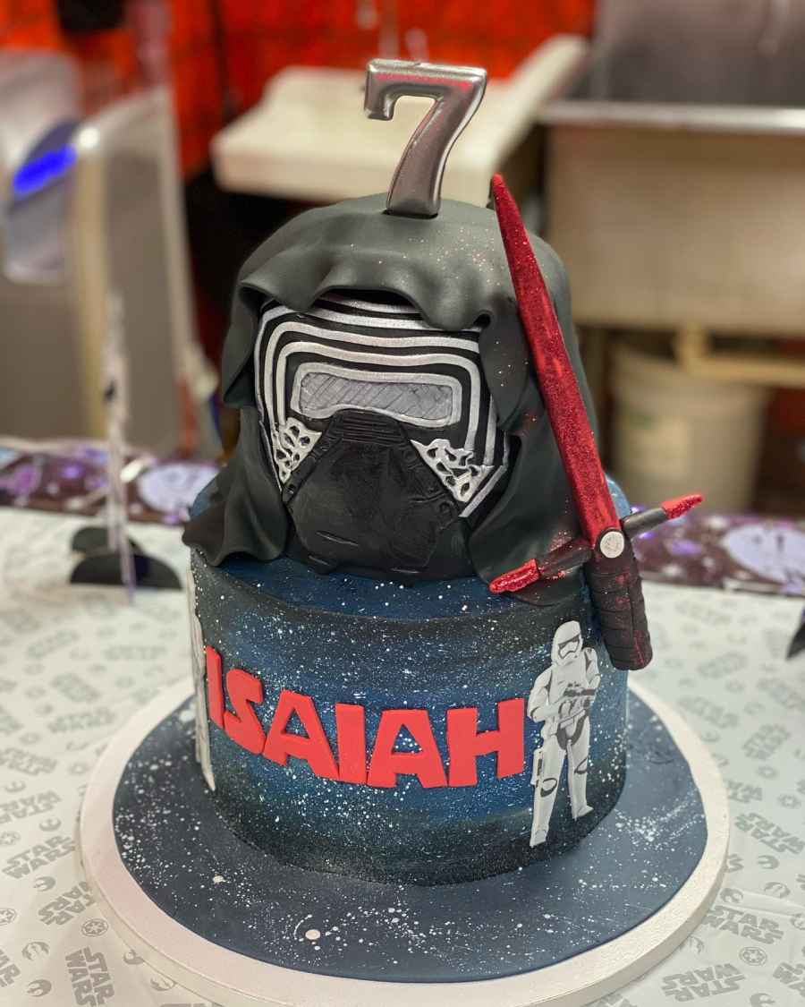 Carrie Underwoods Son Isaiah Celebrates 7th Birthday With Star Wars Party