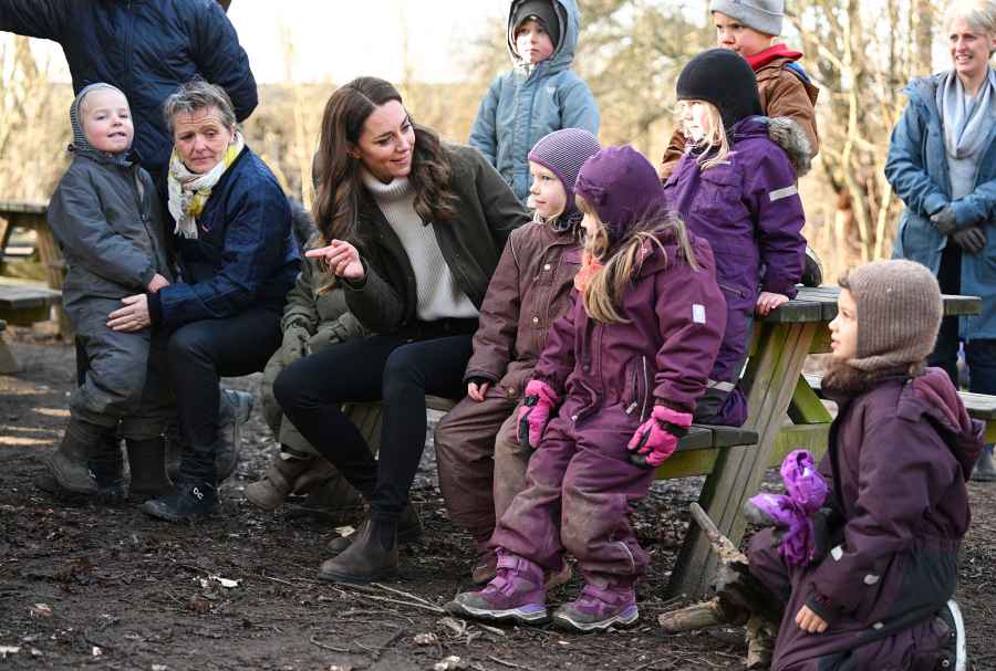 Duchess of Cambridge Kate Middleton Another Baby Stenurten Forest Kindergarten Children 01