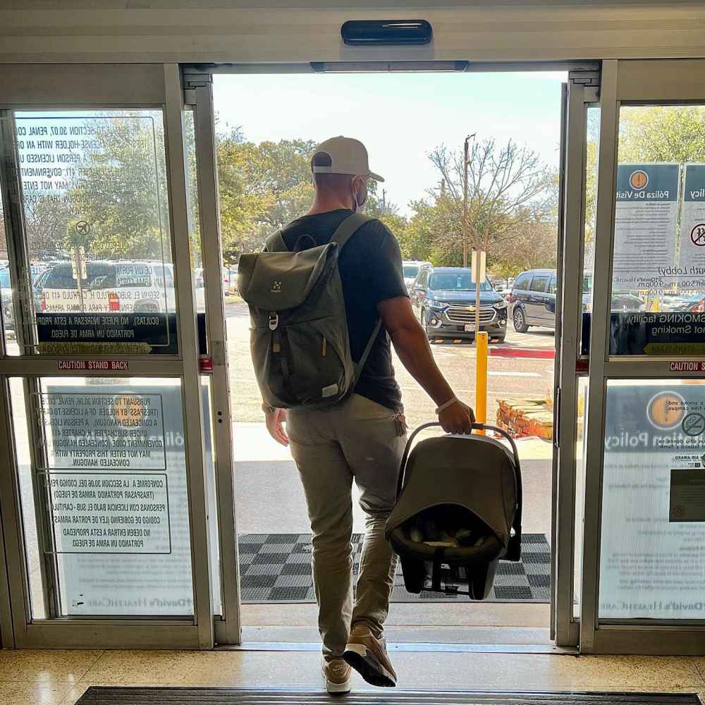 Glee Becca Tobin Welcomes 1st Baby Via Surrogate With Zach Martin After Fertility Struggles 02