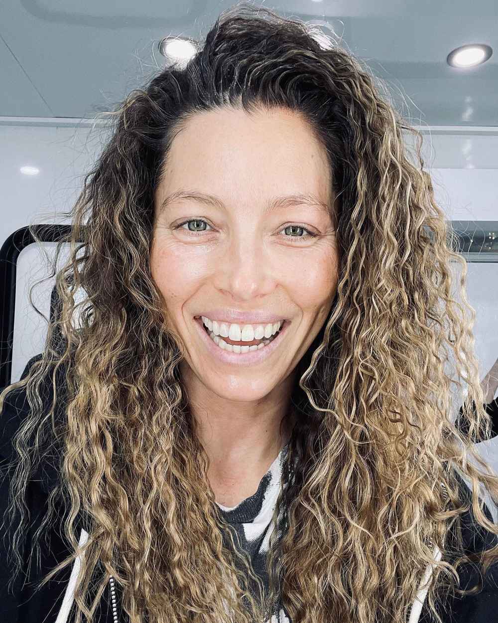 Jessica Biel Just Revealed Her Natural Curly Hair and Fans Are Losing It