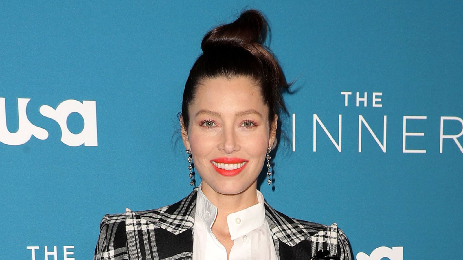 Jessica Biel Just Revealed Her Natural Curly Hair and Fans Are Losing It