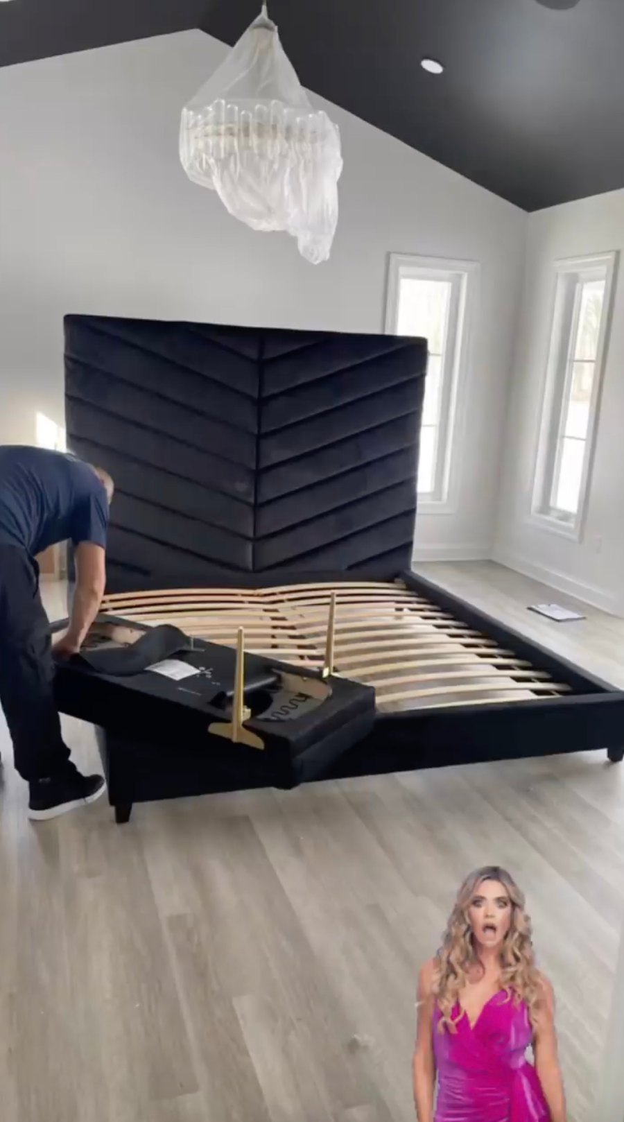 Kailyn Lowry’s Bed Arrives at New Home: I ‘Hope’ to Have ‘Good Sex’ Here