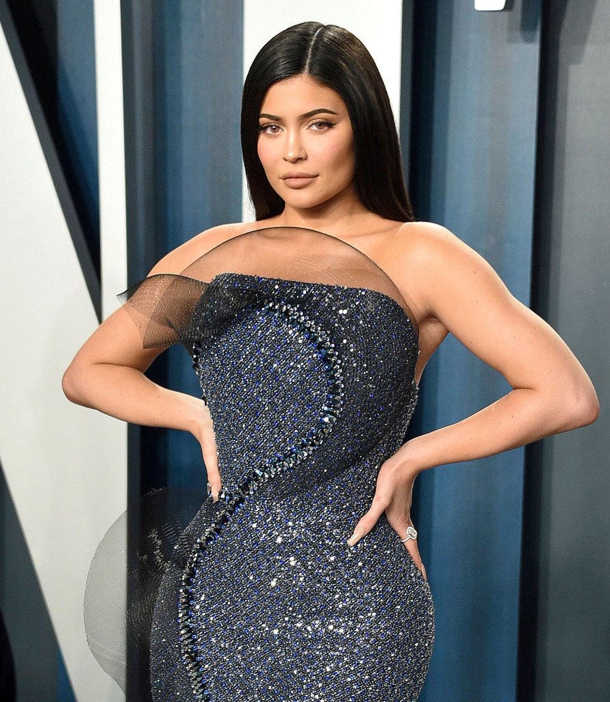 Kardashian-Jenner Family Members React to Kylie Jenner 2nd Baby 3