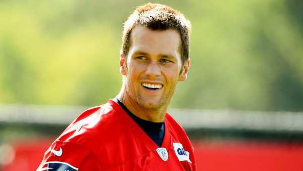 Super Bowl 2022 LOL! Tom Brady Wishes He Was 'Working' During Super Bowl LVI