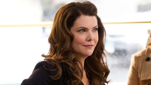 Lauren Graham Apologizes After Fueling 'Gilmore Girls' Reunion Speculation: 'Nothing to Announce'