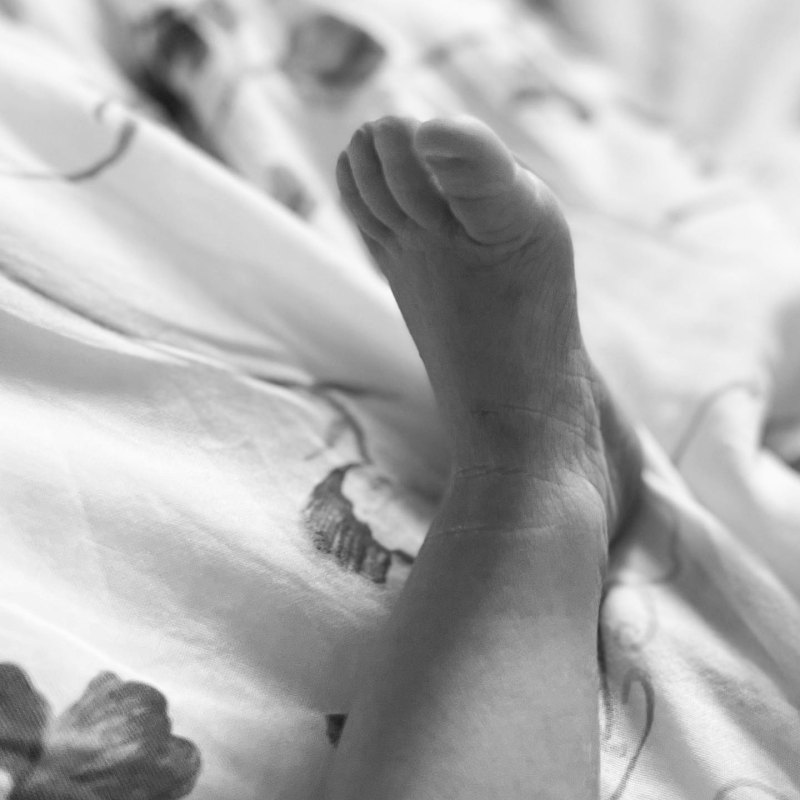 Model Jessica Hart Gives Birth to 2nd Baby With Fiance James Kirkham